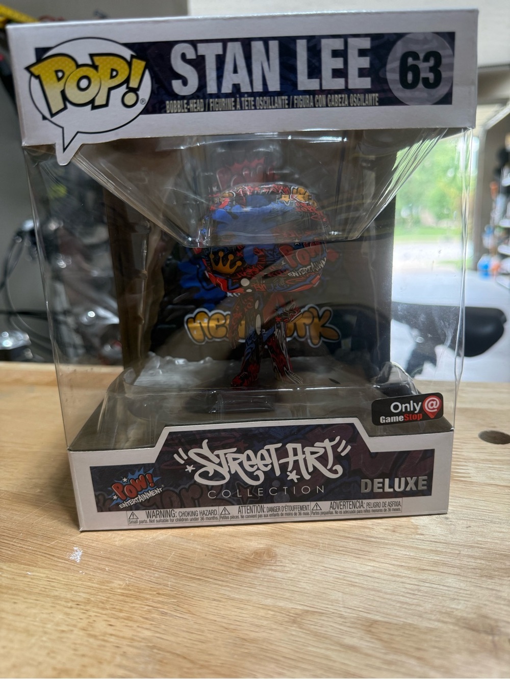 Funko Stan Lee Street Art Deluxe - Blue Red Yellow Black